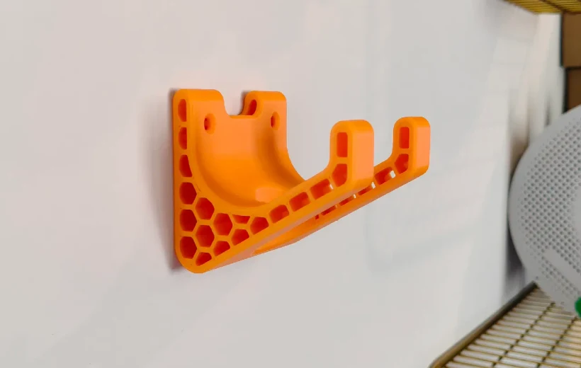 Strong Universal Tool Holder